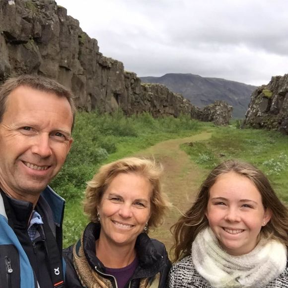 Meet your Posher, Lenore - Picture 1 of 1